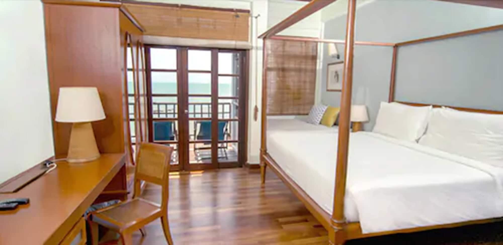 Avillion Port Dickson Ξενοδοχείο Εξωτερικό φωτογραφία A room at the hotel