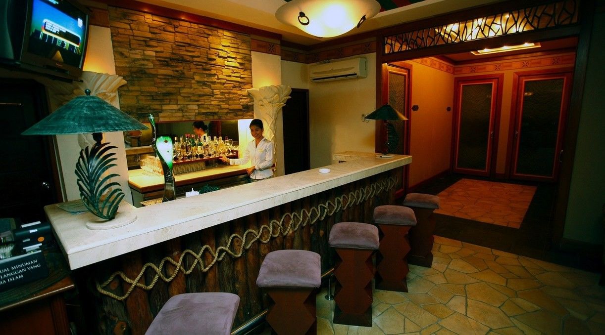 Avillion Port Dickson Ξενοδοχείο Εξωτερικό φωτογραφία A bar in a hotel
